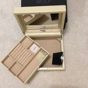 Wolf Jewelry Box.
